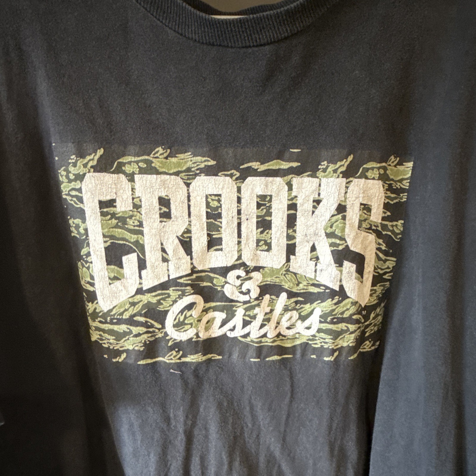 Crooks & Castles Men’s Black Crew Neck Short Sleeve Graphic Logo Tee XL