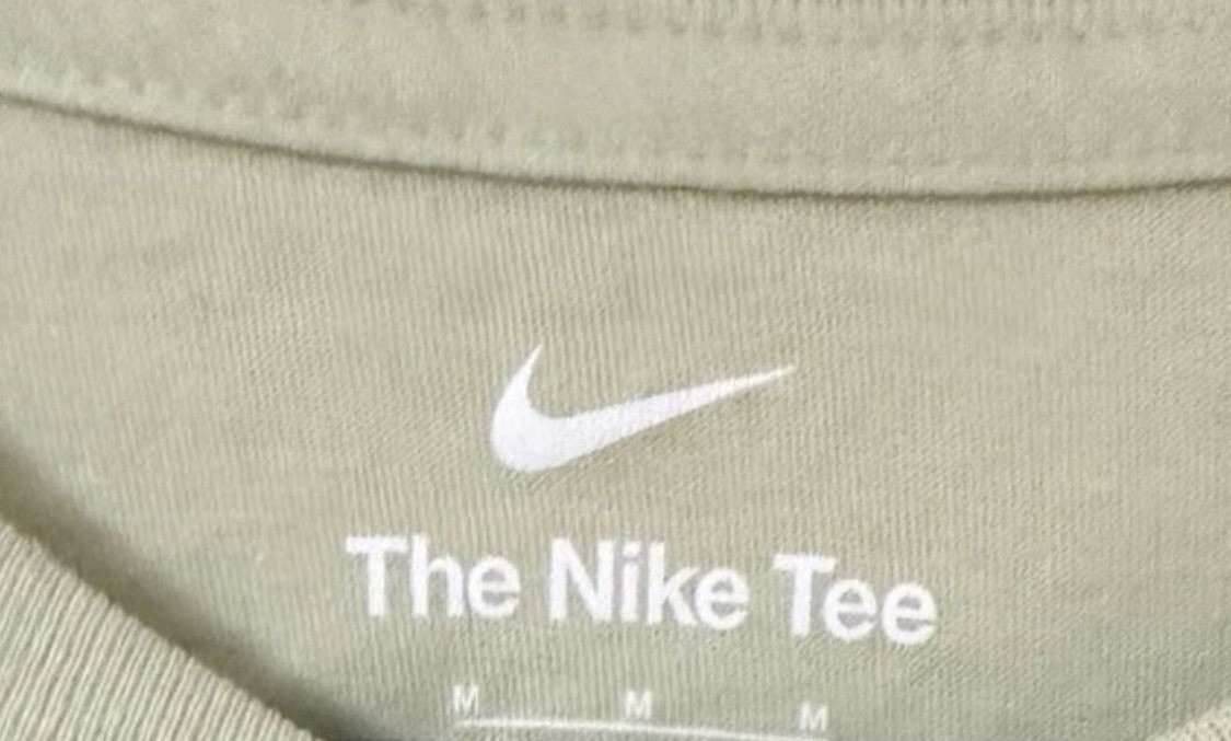 Nike Men’s Light Green Graphic Print Logo Crew Neck T-Shirt Size M *NEW w/Tags*