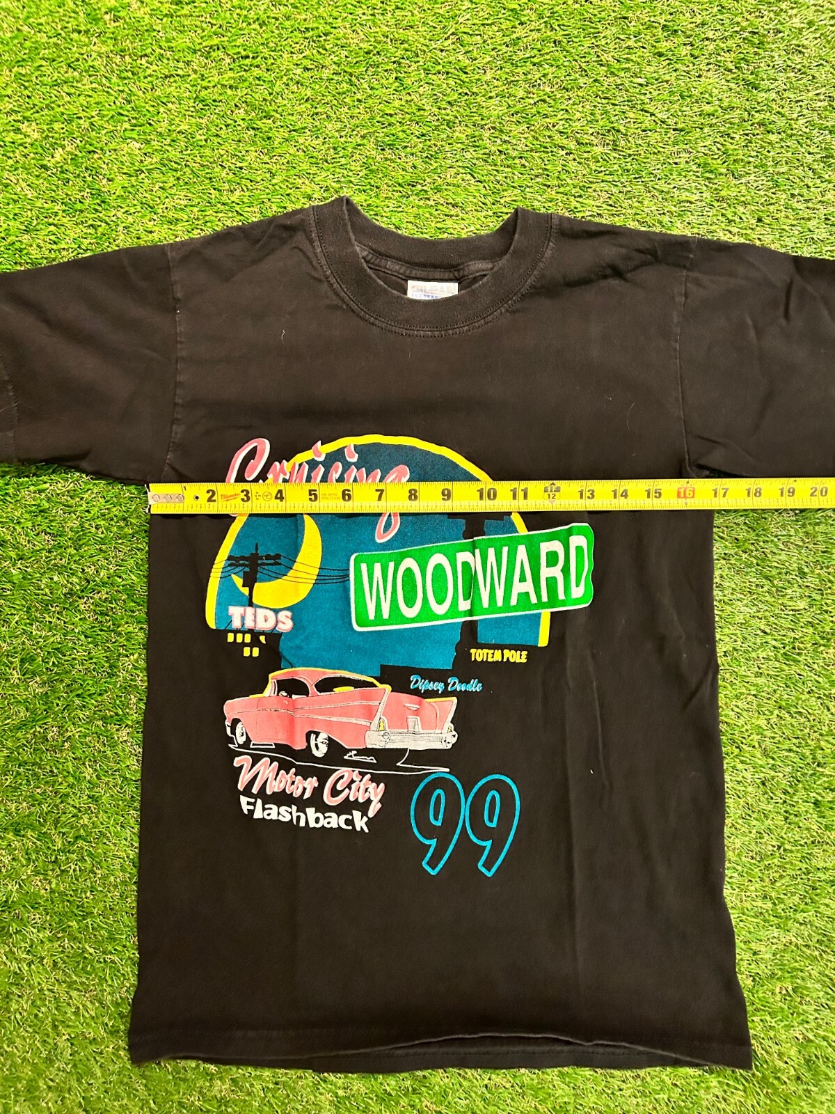Woodward Dream Cruise 1999 Motor City Flashback Gildan Graphic T Shirt Sz S