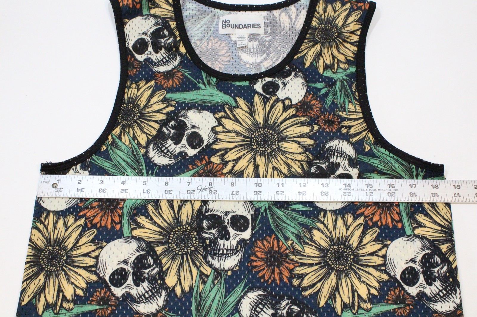Men’s No Boundaries Skull and Sunflowers Mesh Tank Top Size S (34-36)