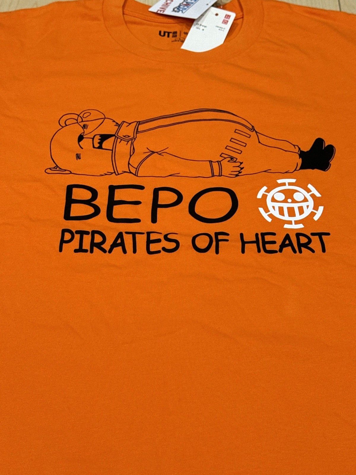 ONE PIECE Uniqlo T Shirt USA L Large BEPO PIRATES HEART Japanese XL Anime Manga