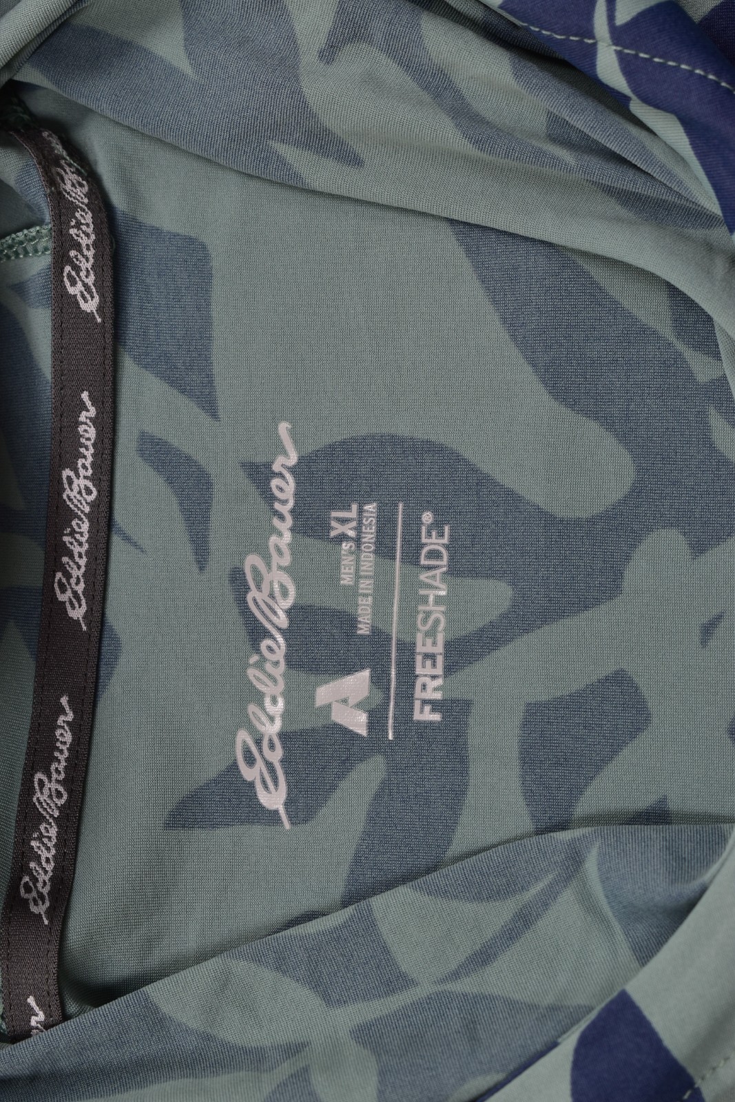 Eddie Bauer Men’s XL Solarfoil Freeshade Print Pullover Hoodie Dark Seafoam NWT