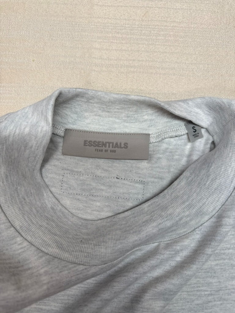 Fear of God Essentials Light Oatmeal T-Shirt SS22 100% Authentic