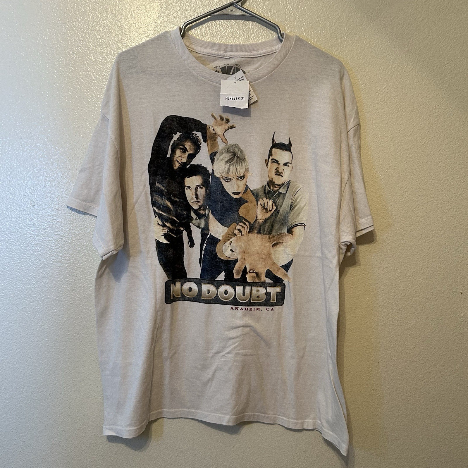 New Forever 21 No Doubt Shirt Large Gwen Stefani Punk Rock Music Anaheim BG24