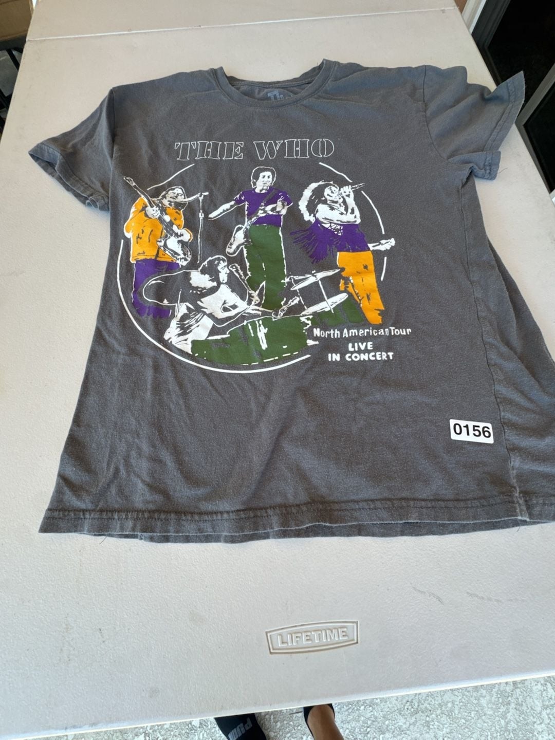 The Who North American Tour Live In Concert Graphic T-Shirt Gray Size XL.
