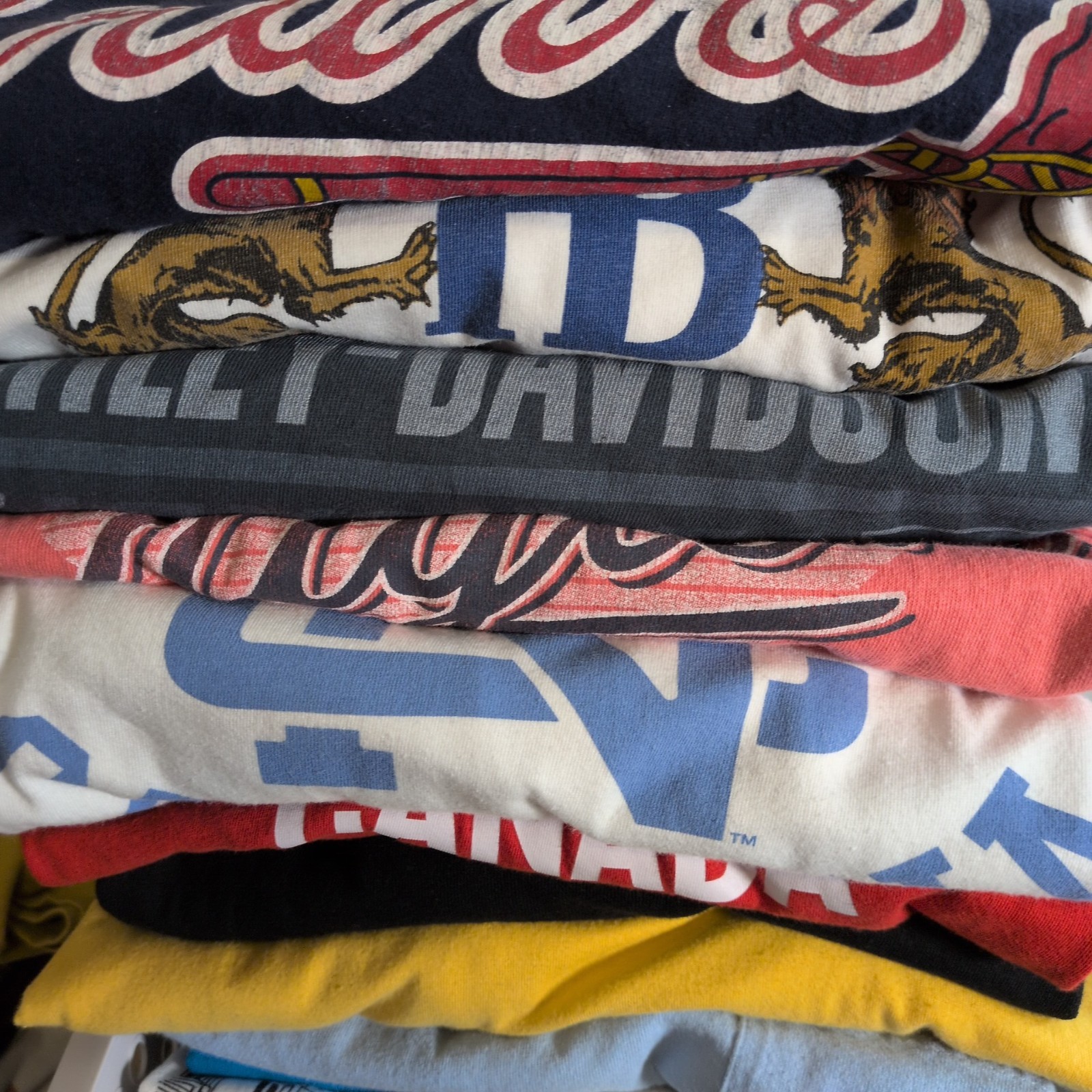 10x T-Shirt Bundle Mens Mixed Sizes Vintage Graphic Streetwear Sports Modern Lot
