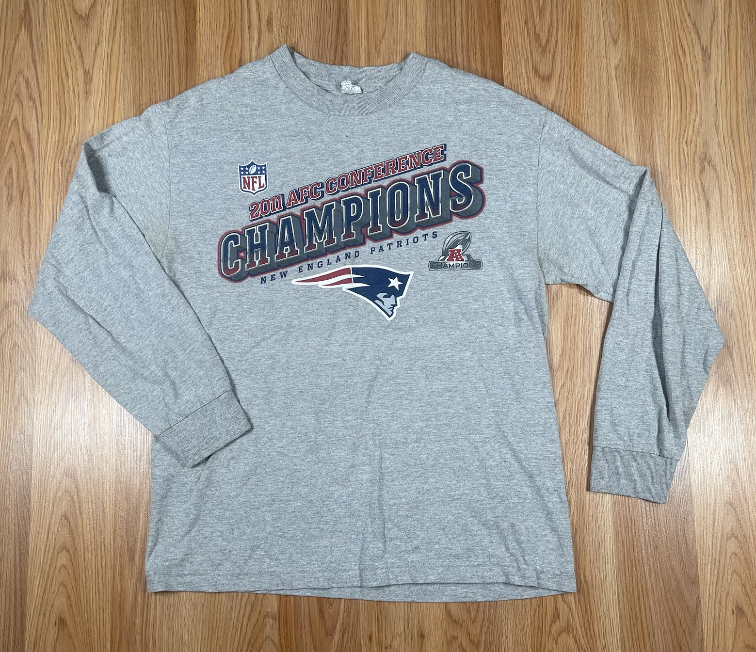 Alstyle Apparel&Activewear Long Sleeve T-Shirt Adults M Medium NE Patriots 2011