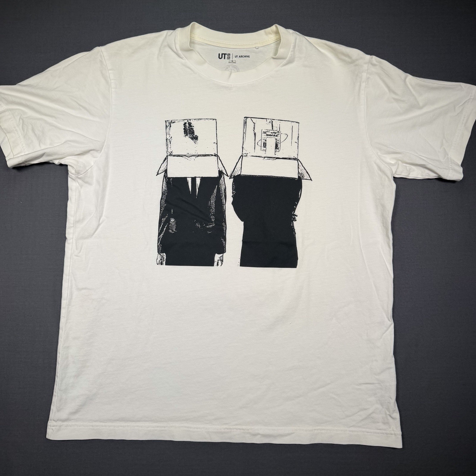 RARE Uniqlo Archive Metal Gear Solid Peace Walker T Shirt Medium SOLD OUT