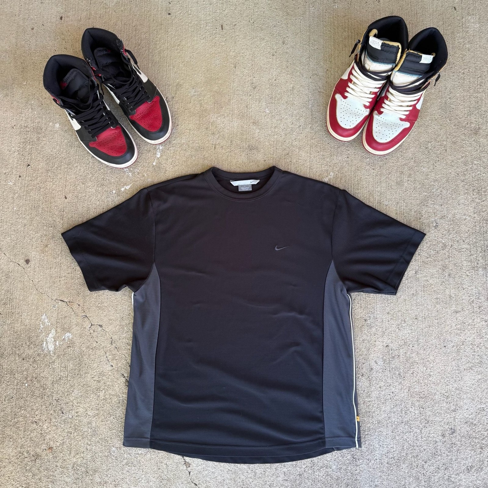 Vintage Nike Men’s Athletic Dri-FIT Short Sleeve Performance T-Shirt