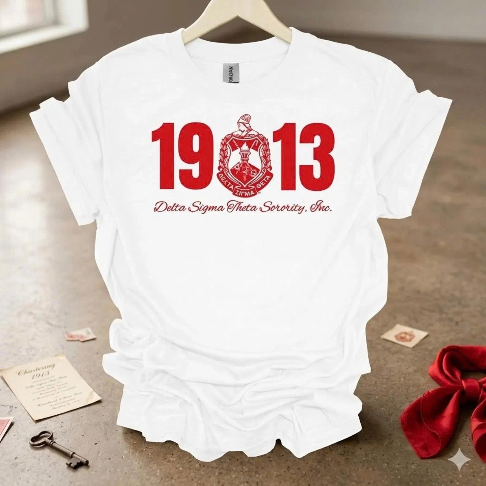 Retro 1913 Delta Sigma Theta Crest Trendy Graphic Cotton Unisex T-Shirt