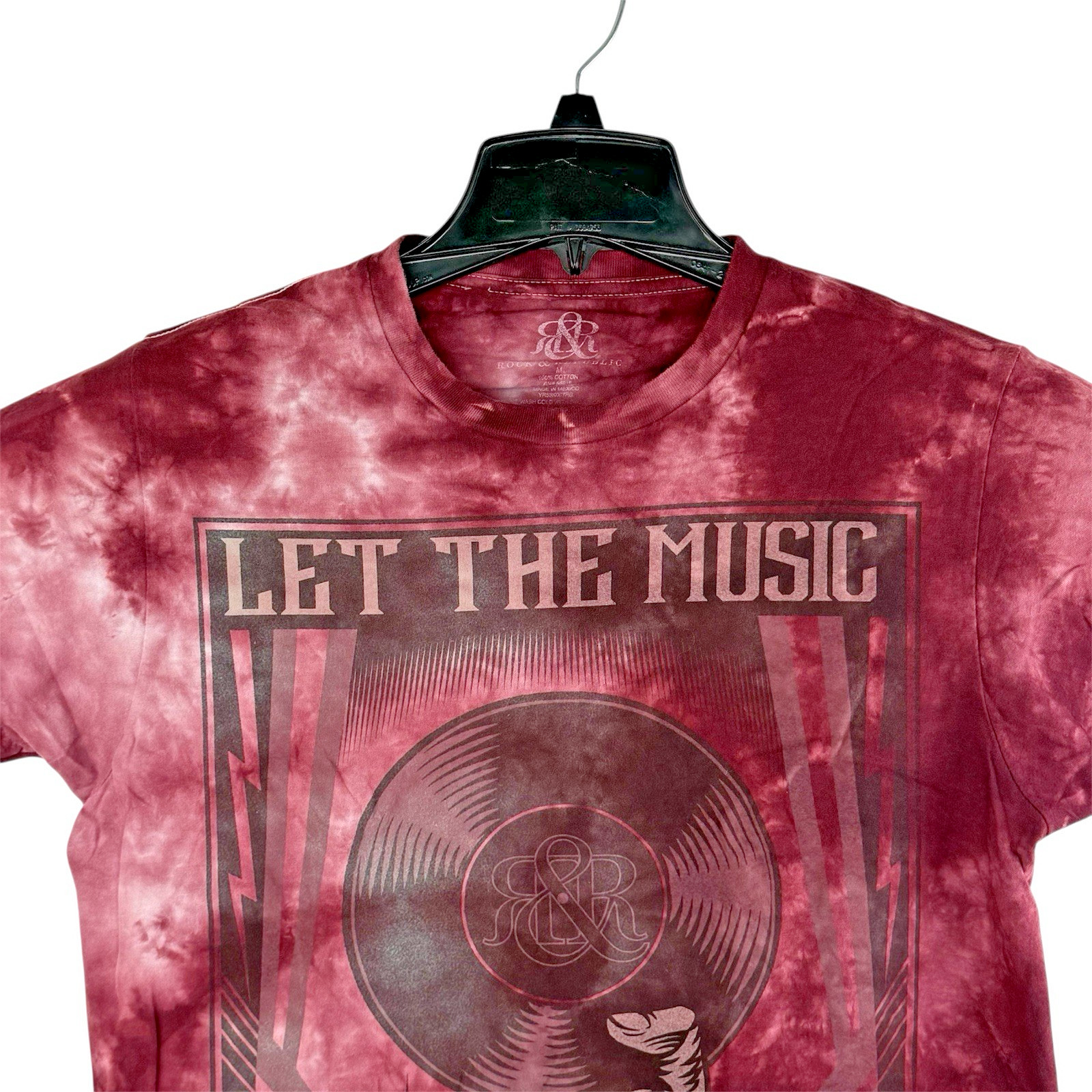 ROCK & REPUBLIC Mens Tee T Shirt Music Graphic Rock Metal Punk Band Vintage NEW