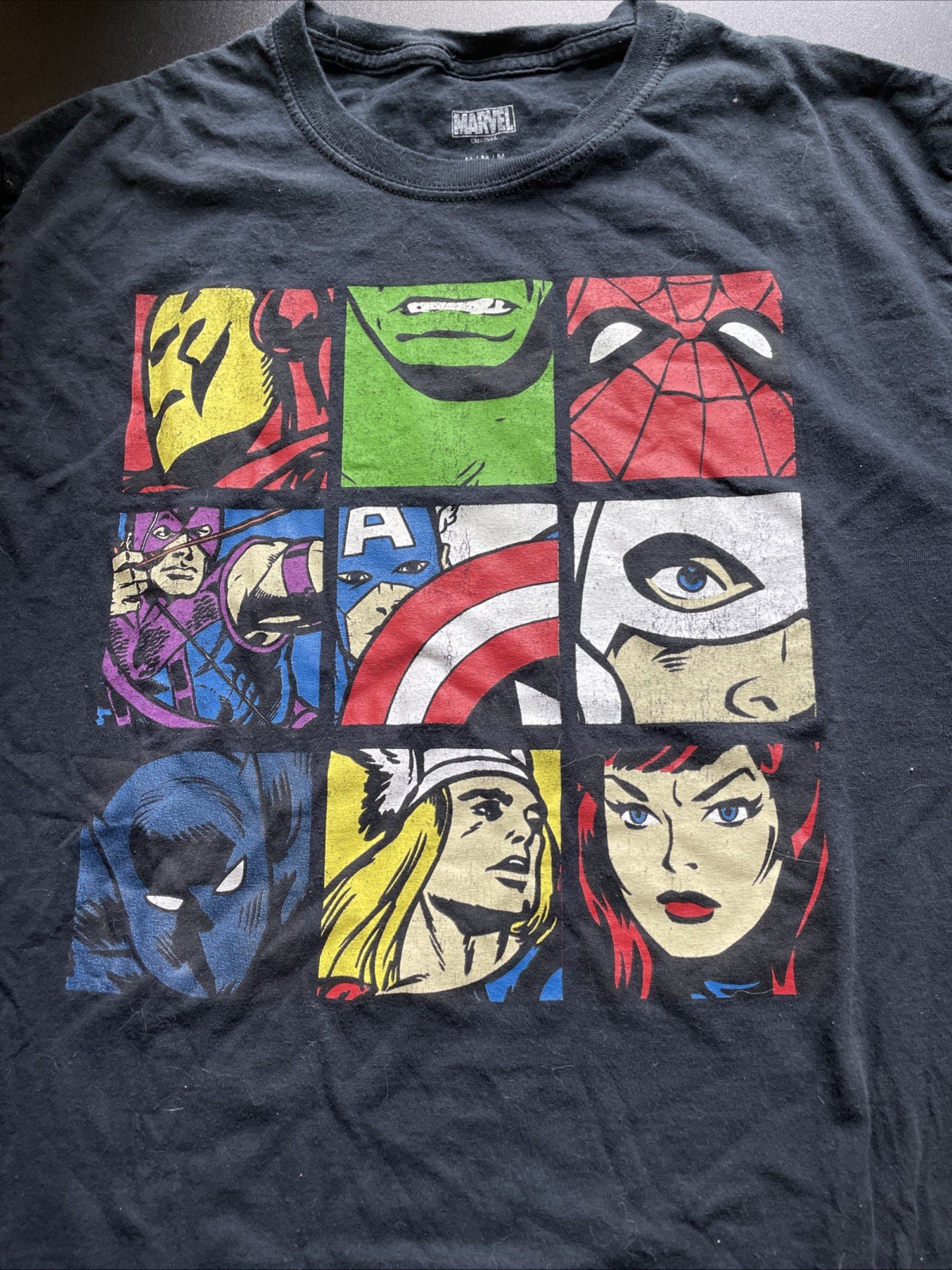 Marvel Size Medium Black T Shirt Short Sleeve Comic Book Graphic Tee Avengers