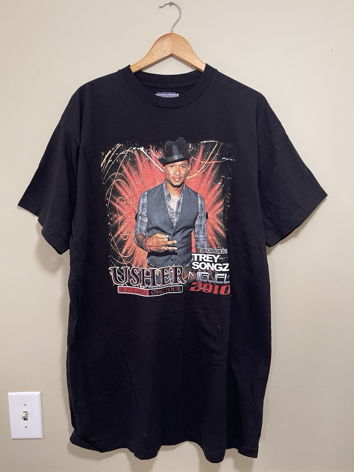 Vtg Usher Rap T Shirt Men’s XL Black 2010 Trey Songz Miguel
