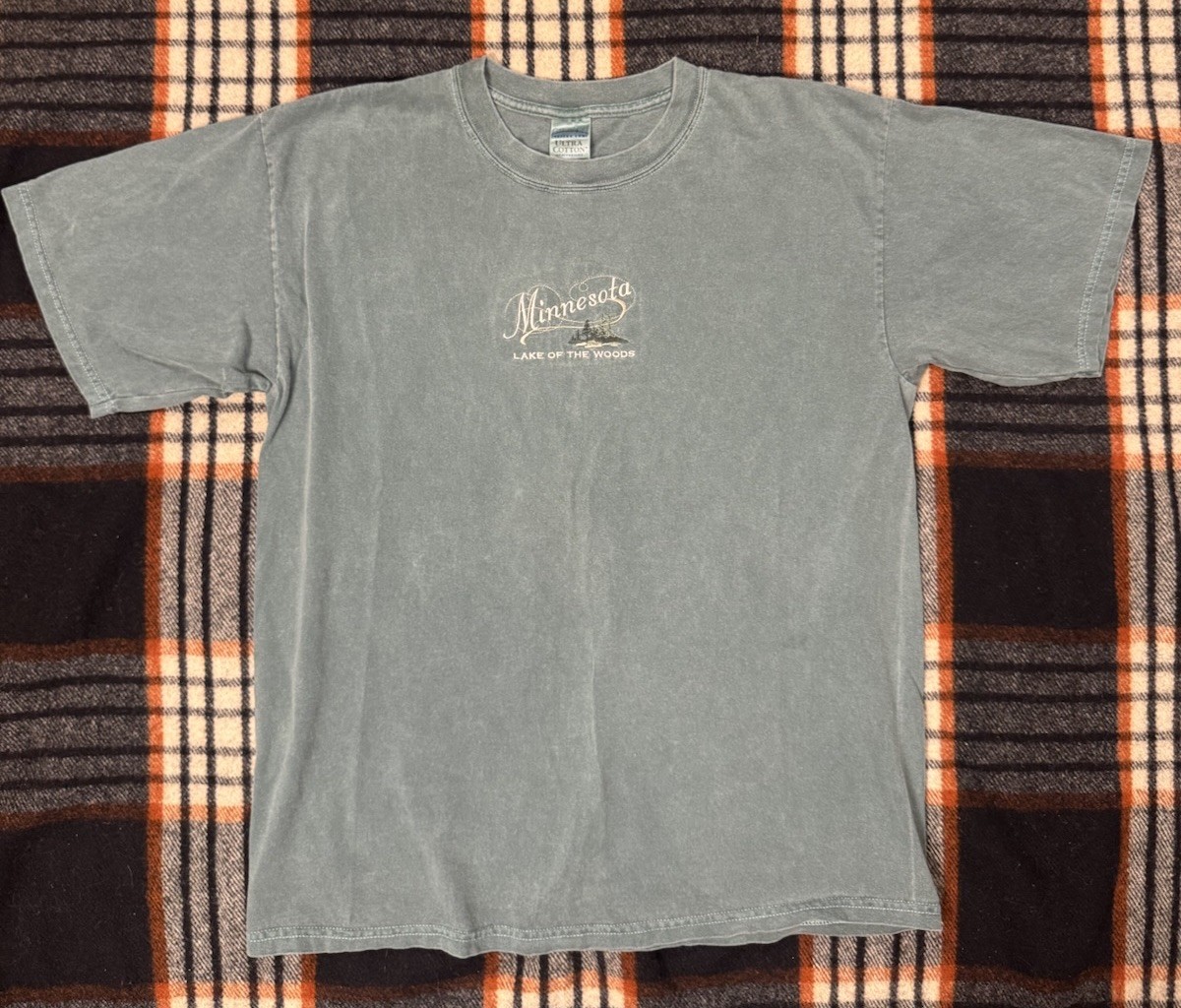VTG 90s Minnesota Lake of The Woods Vacation Embroidered Green Sz Large T-Shirt