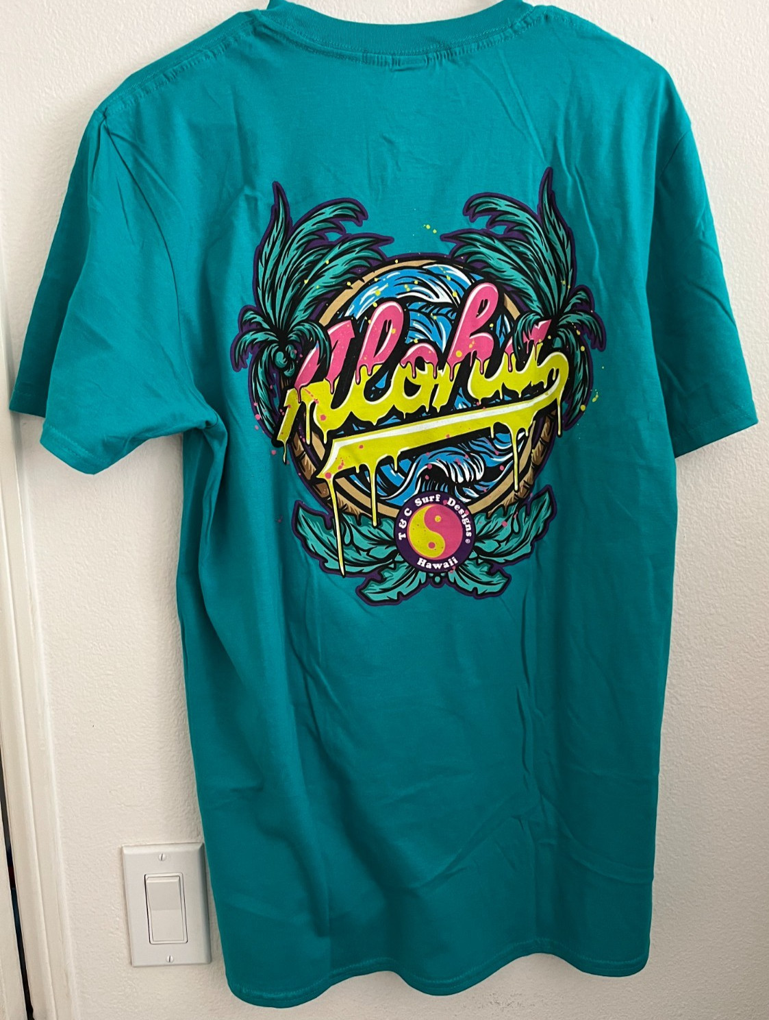 *Local Motion (ALOHA) Hawaii Unisex Medium Jade T Shirt, Big O Logo!*