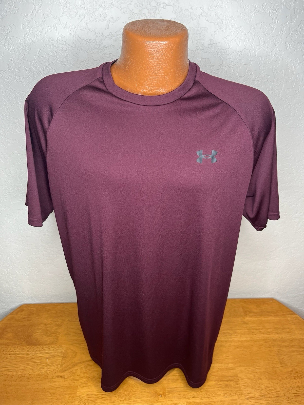 Men’s Under Armour Loose S/S Athletic T-Shirt Large L – Maroon – Cotton / Poly