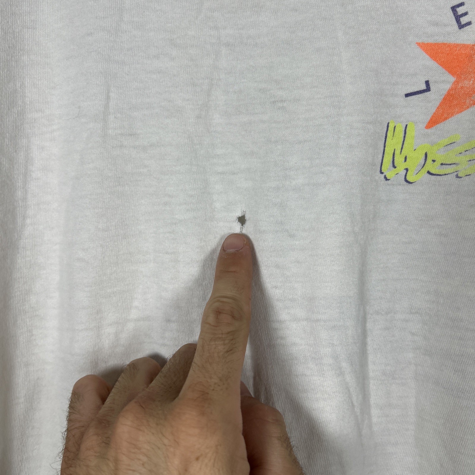 Vintage Mossimo “Leif Hanson” Volleyball T Shirt White Size Large Distressed
