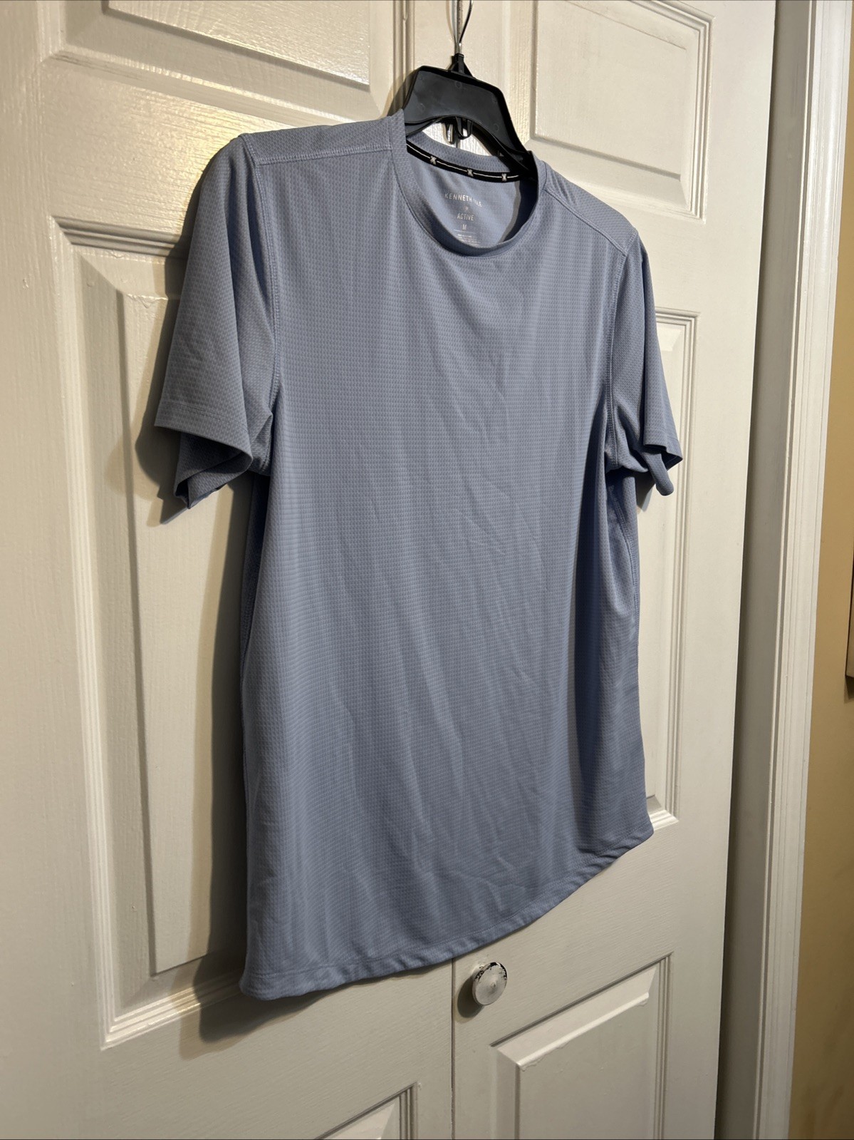 Kenneth Cole Active Short Sleeve Crew Neck T-Shirt Size M Medium Light Blue Mens
