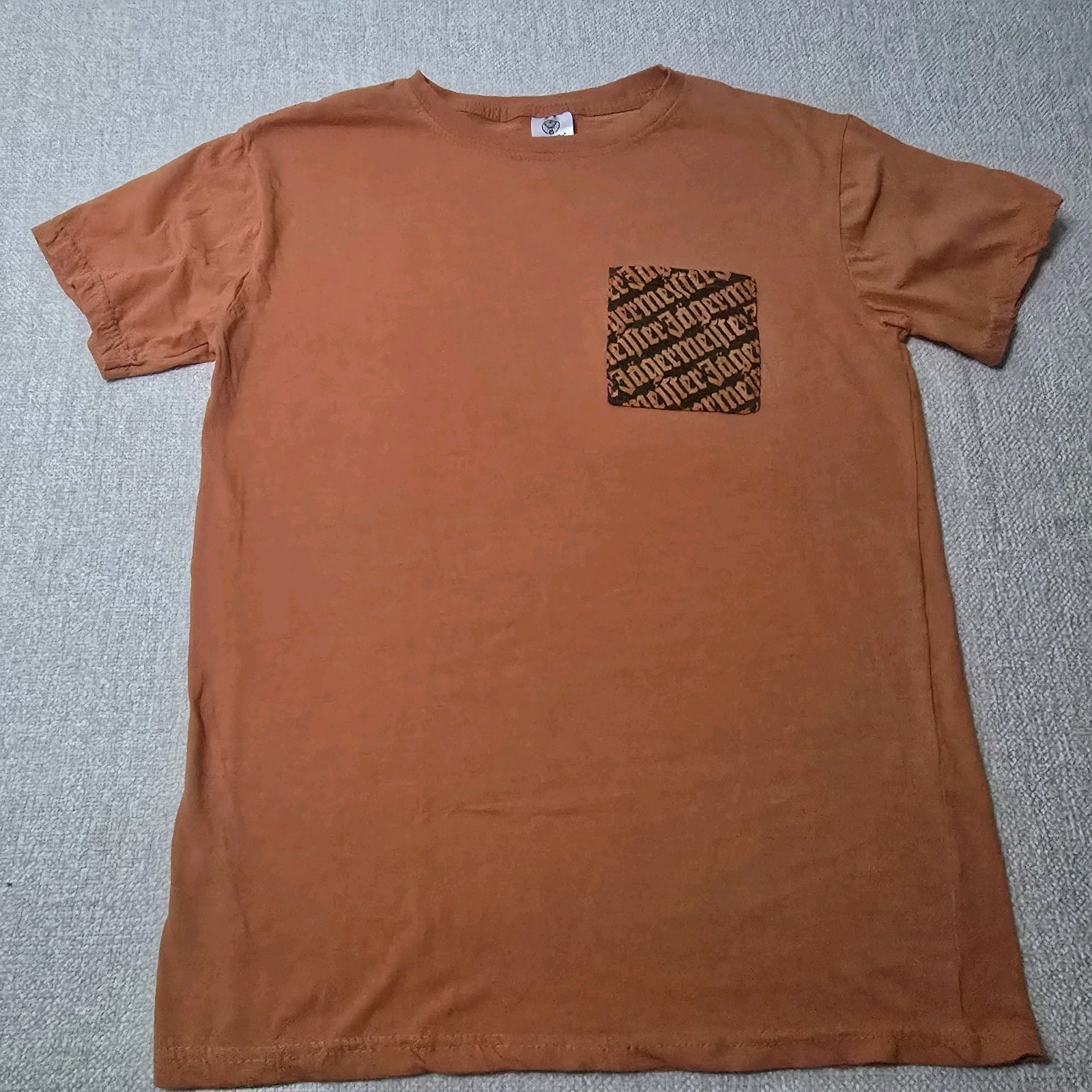 Jägermeister Graphic T-Shirt Orange Chest Pocket Logo Men’s Small