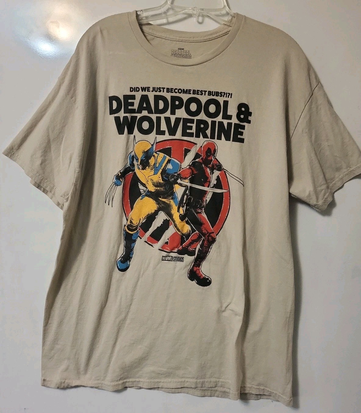 Deadpool & Wolverine XL Black T-Shirt Best Friends Love Heart – New with tags!
