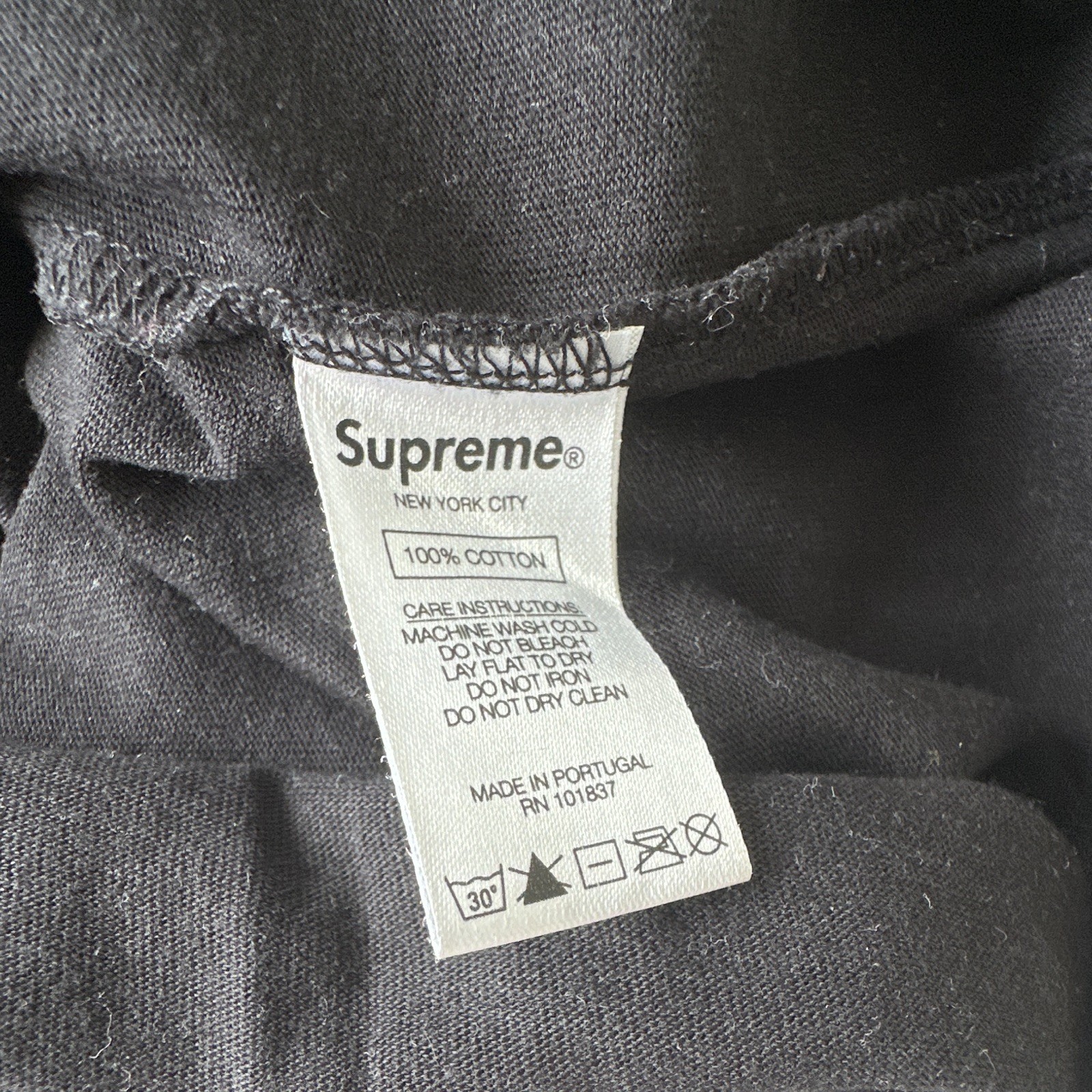 Supreme Black Graphic Logo Crew Neck Short Sleeve Cotton T-Shirt M RN101837
