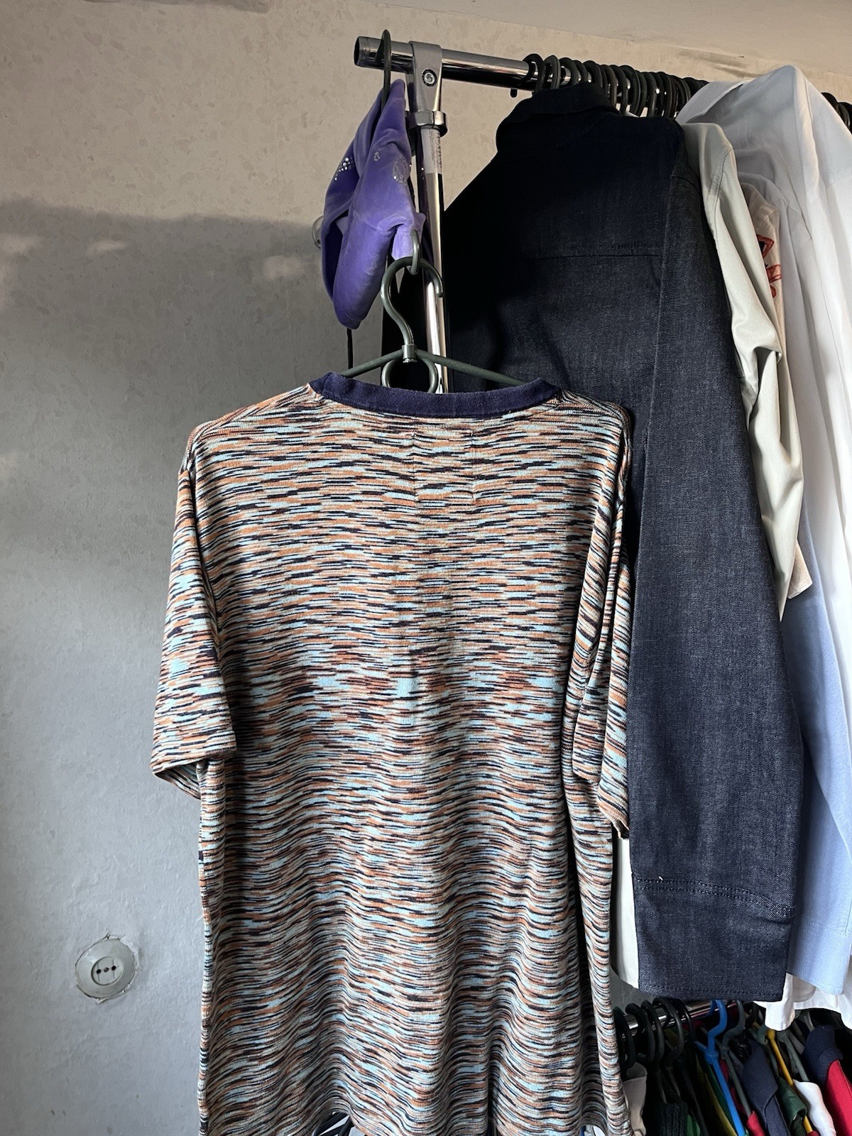 Percival Blue and Orange with Dynamic Pattern Knit Textured T-shirt tee size m