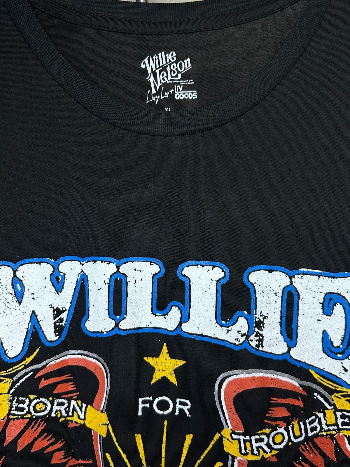 LIVY LU LIV GOODS Willie Nelson TX Born For Trouble Graphic TShirt Sz XL Black