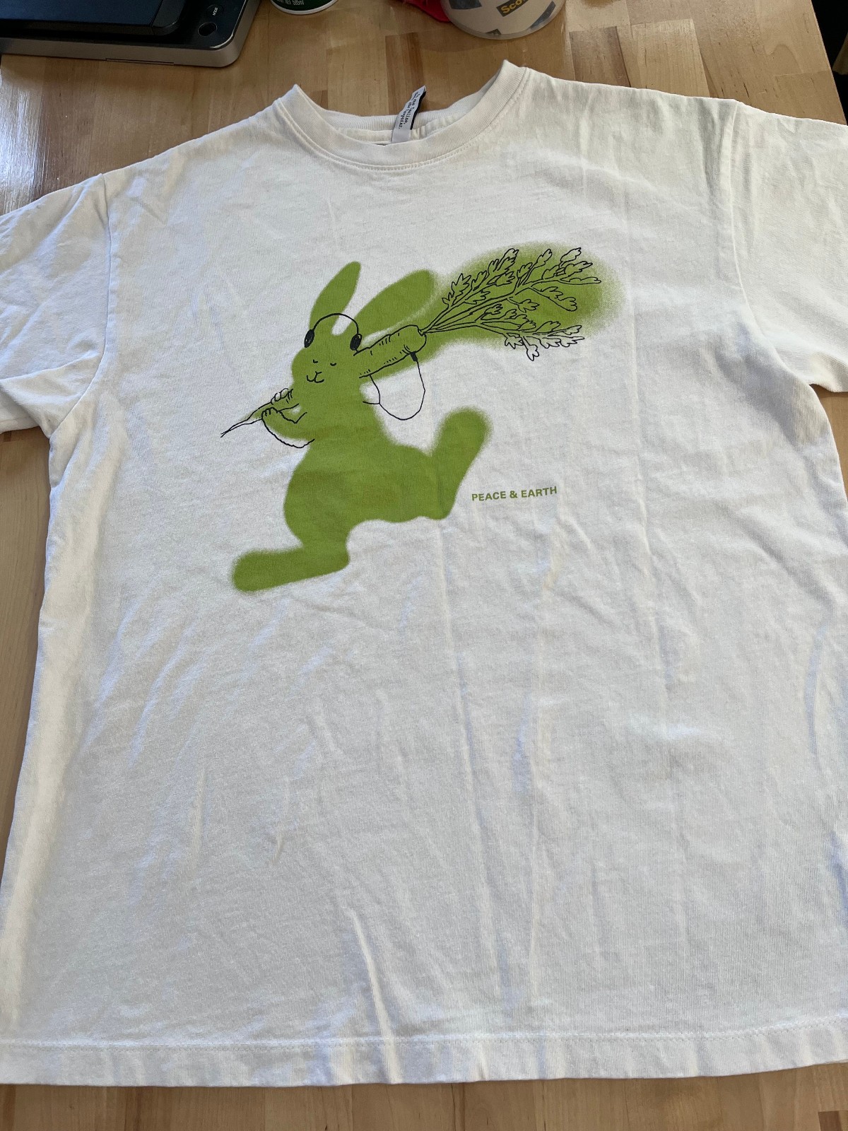 Enzo Blues Peace & Earth Rabbit Graphics WHITE Tshirt – Unisex Men’s Free Size
