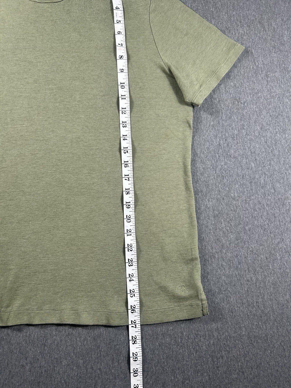 Banana Republic LuxeTouch Performance Tee inSage Green