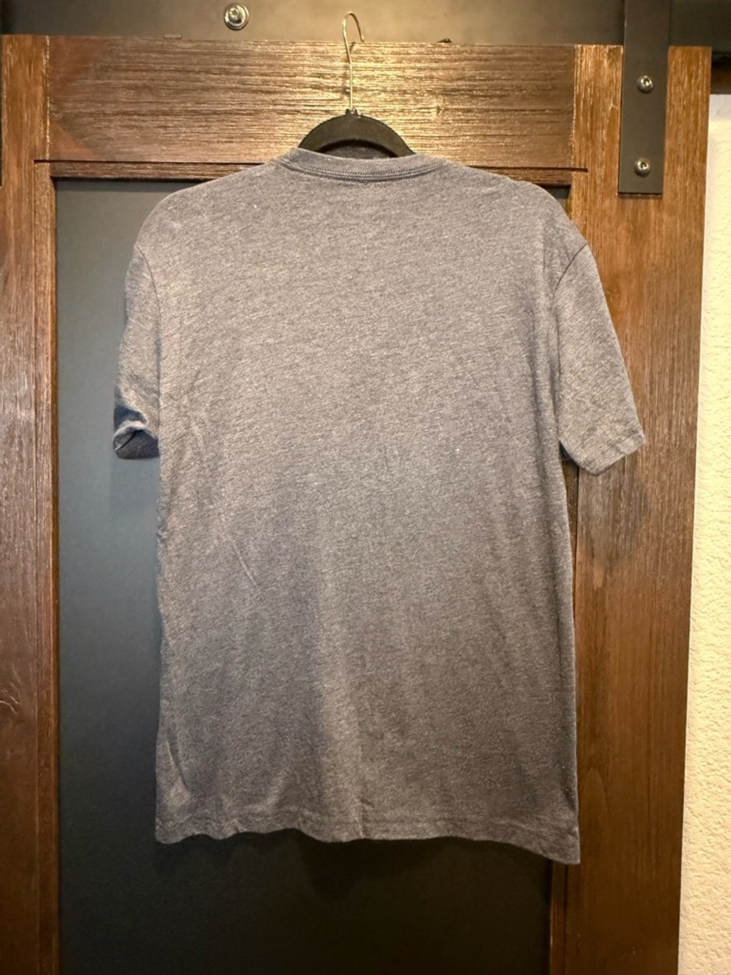 Rawlings Heather Gray Short-Sleeve Tee with Red and Cream Flag Graphic