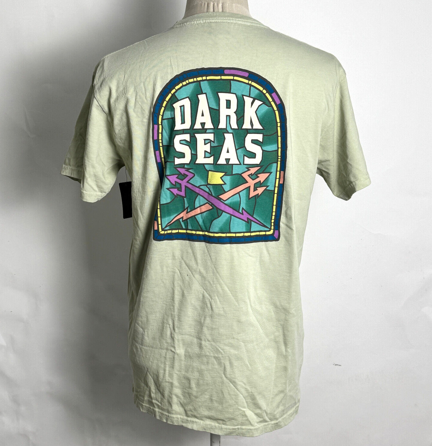 Dark Seas Men’s Pigment T-Shirt Glass Door Frosty Green Size L NWT