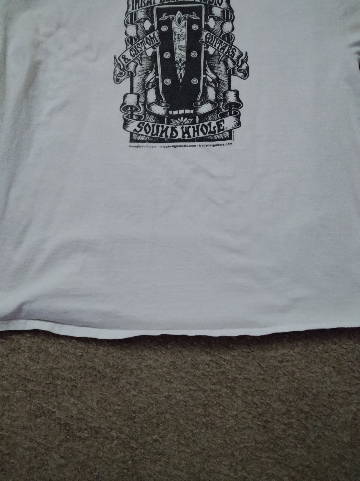 Sound Whole Inlay Design Studio & Custom Guitars Short Sleeve T- Shirt Size L