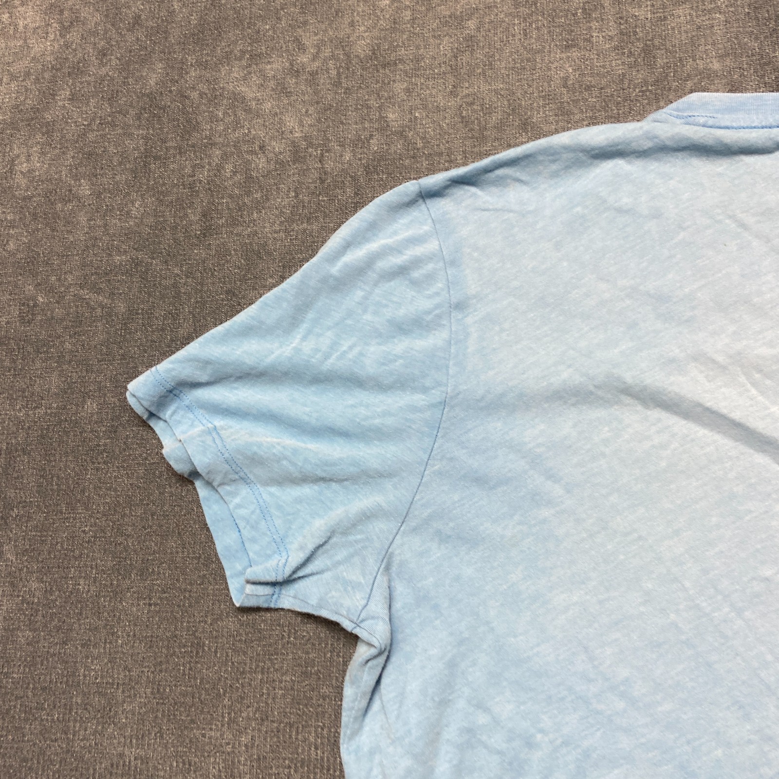 Banana Republic T-Shirt Mens Large Blue Short Sleeve V-Neck Casual Pullover