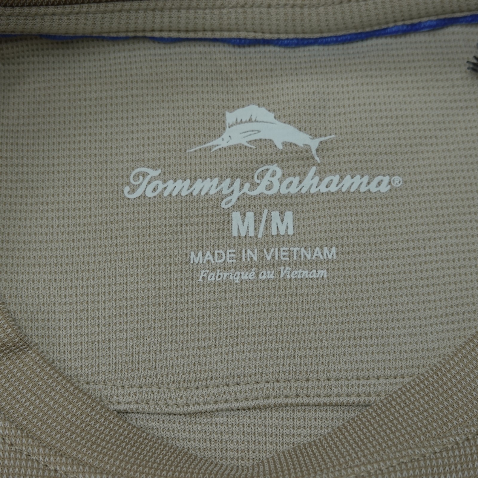 Tommy Bahama T-Shirt Mens Medium SS Beige Twill New Bali Skyline Logo $54