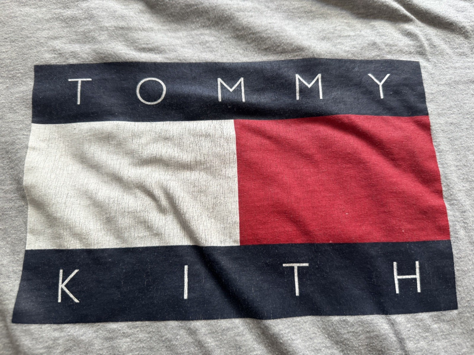 Kith x Tommy Hilfiger Flag Logo Tee Grey Heather – Size Medium