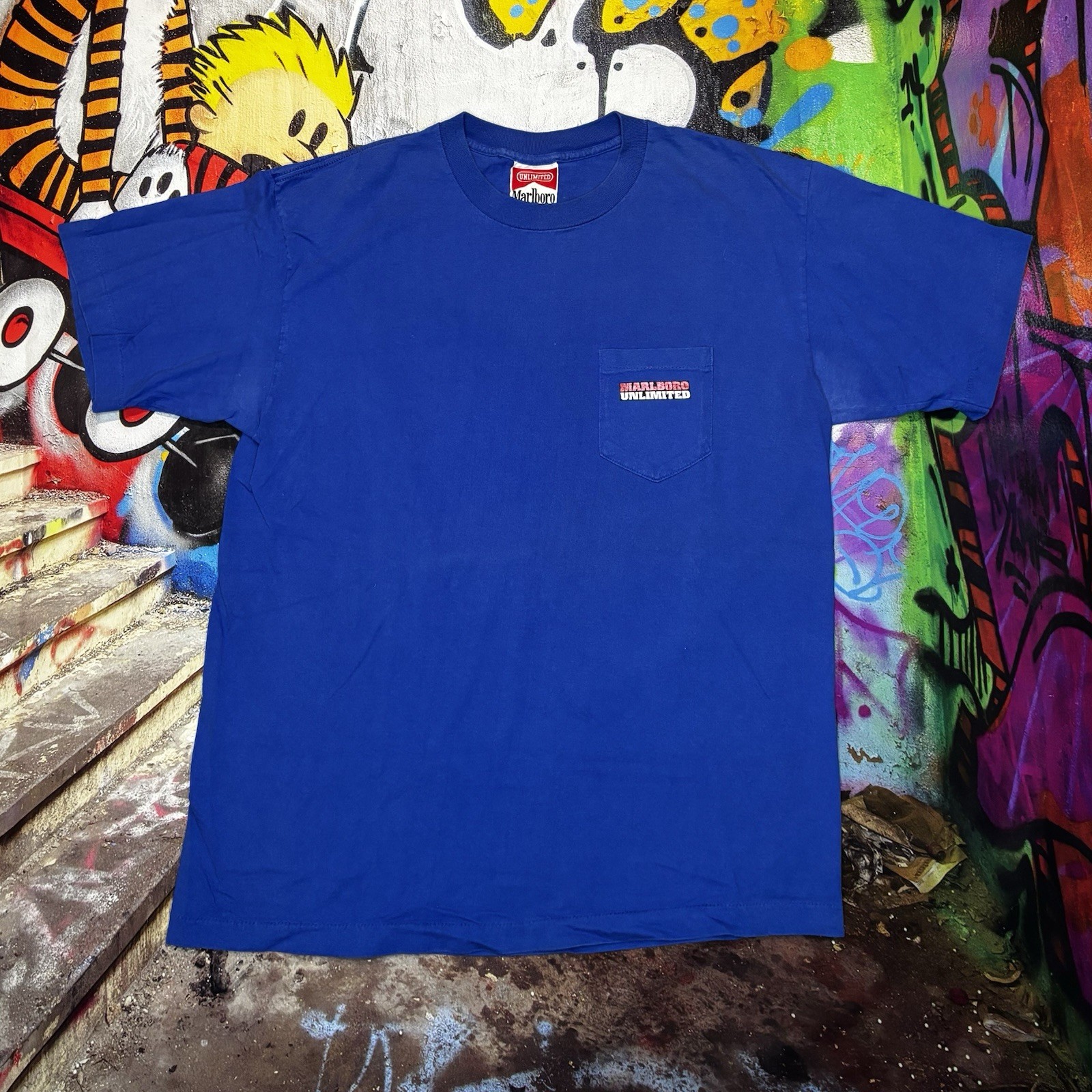Vintage Marlboro Unlimited T Shirt XL USA Single Stitch Wolf Graphic Pocket 90s