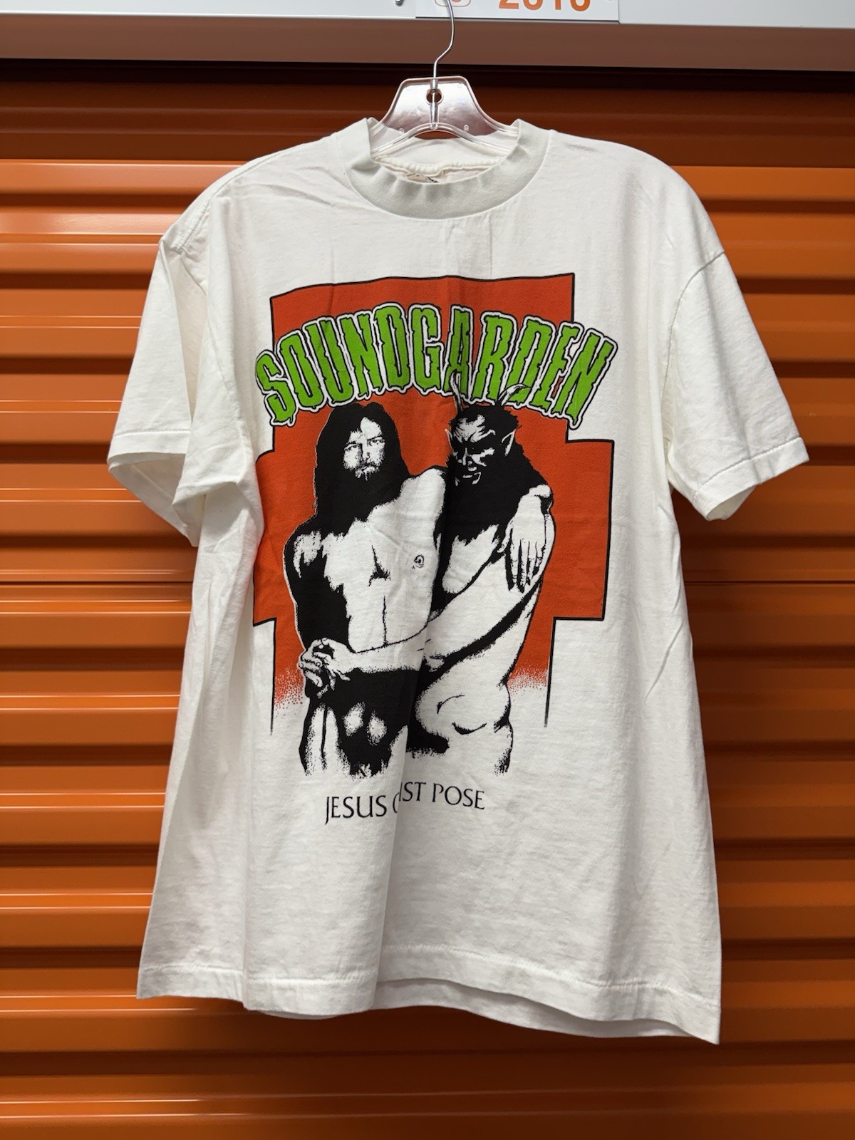 Soundgarden Band Modern Reprint T-shirt Size Large Single Stitch Jesus Pose