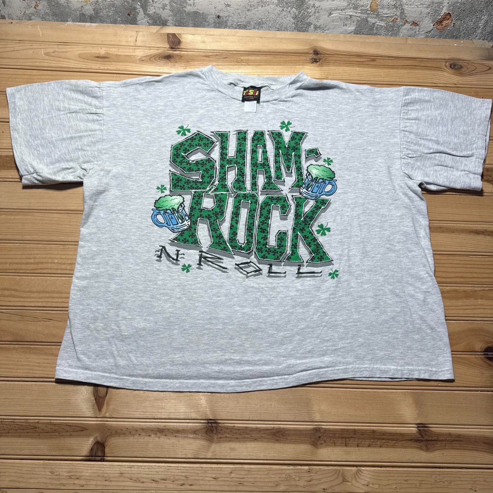 Vintage 90s Sham-Rock N Roll St Patricks Day Clover Beer Graphic T-Shirt – XL