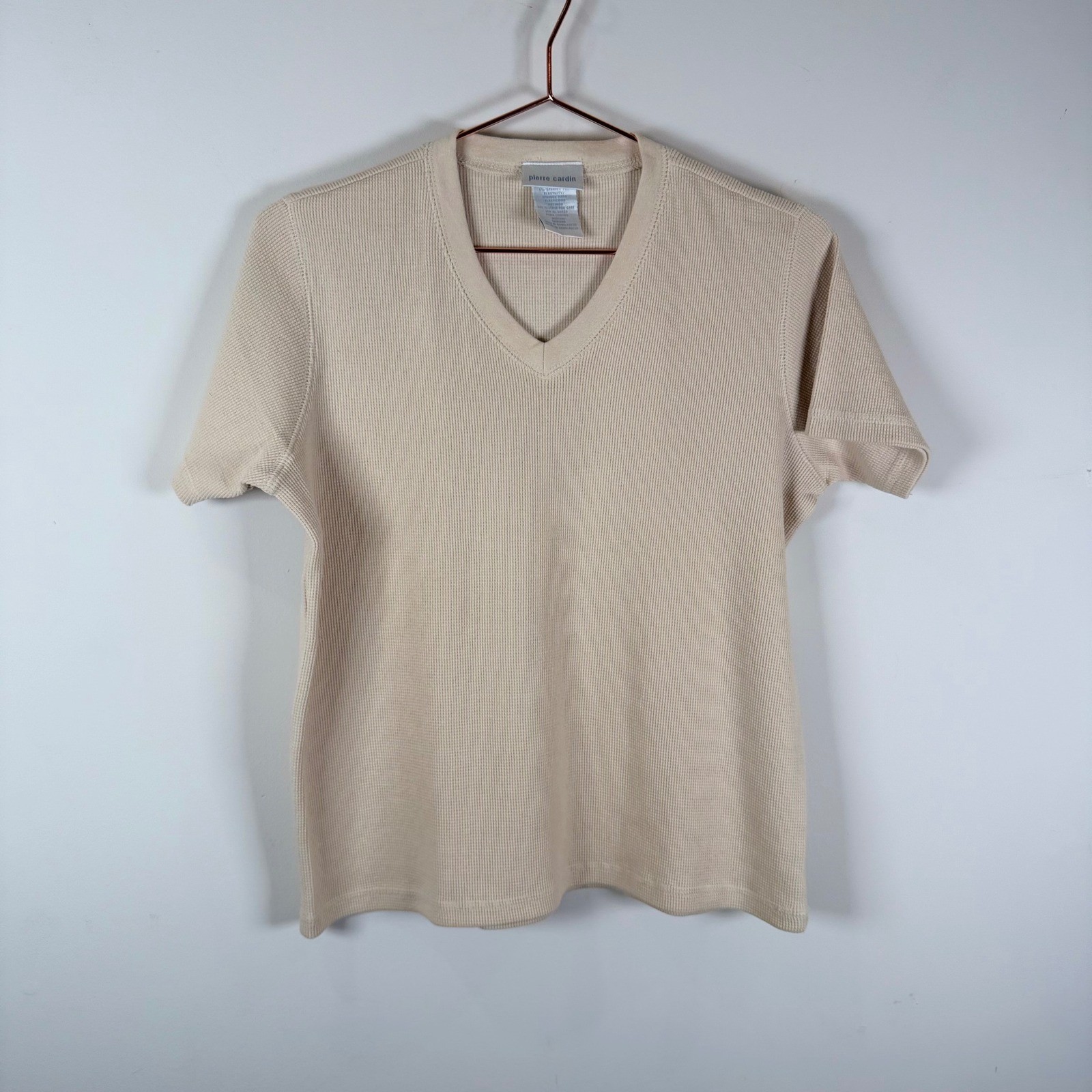 Pierre Cardin Medium Beige V-Neck Waffle Knit Short Sleeve T-Shirt Vtg Unisex