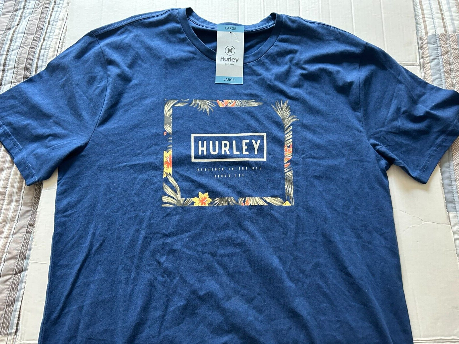 HURLEY SIZE LARGE DARK BLUE SHORT SLEEVE T-SHIRT…SEE DESCRIPTION