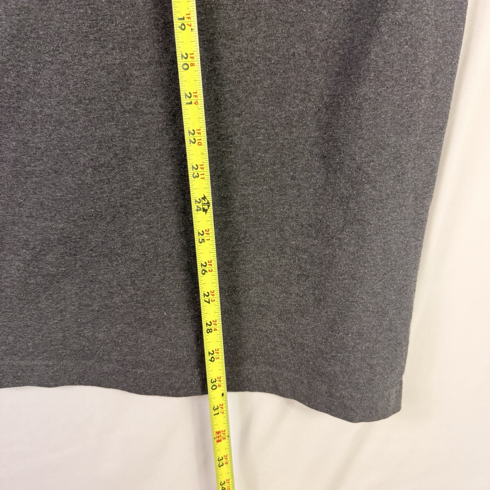 Carhartt T-Shirt Men’s Medium Original Fit Gray Pocket Long Sleeve K231