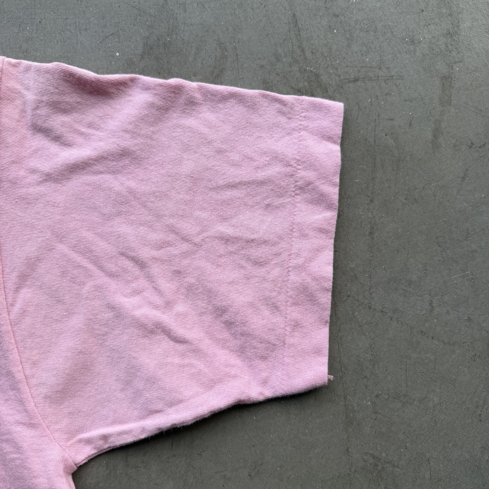 Vintage 90s Fruit Loom Second Hand Rose Mens M Shirt Pink USA Single Stitch