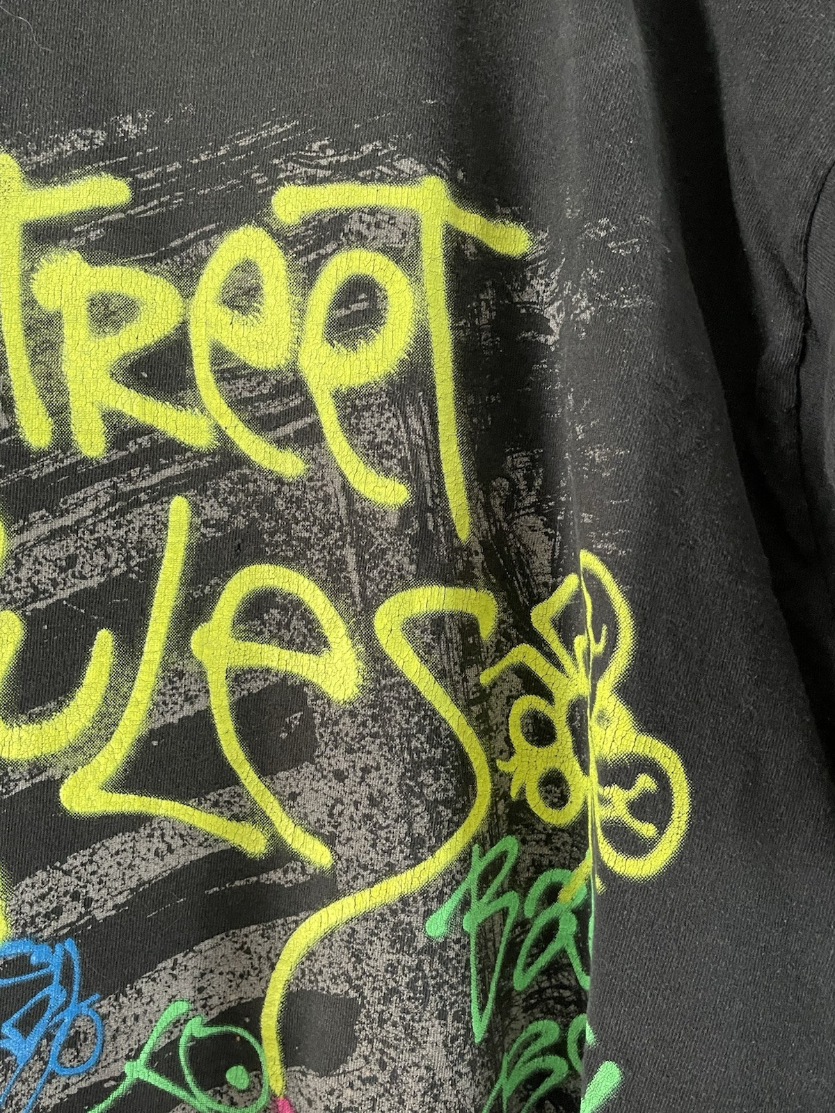 Vtg Graffiti Black Tee Shirt Men’s Size XL Tag Made In USA Fruit Of The Loom