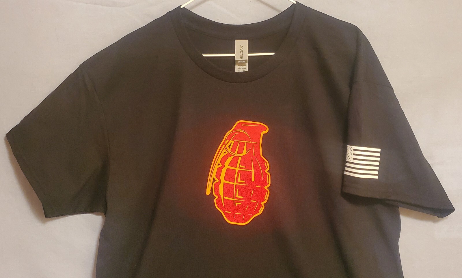 Men’s Large Tshirt Grenade Design Cotton Blend