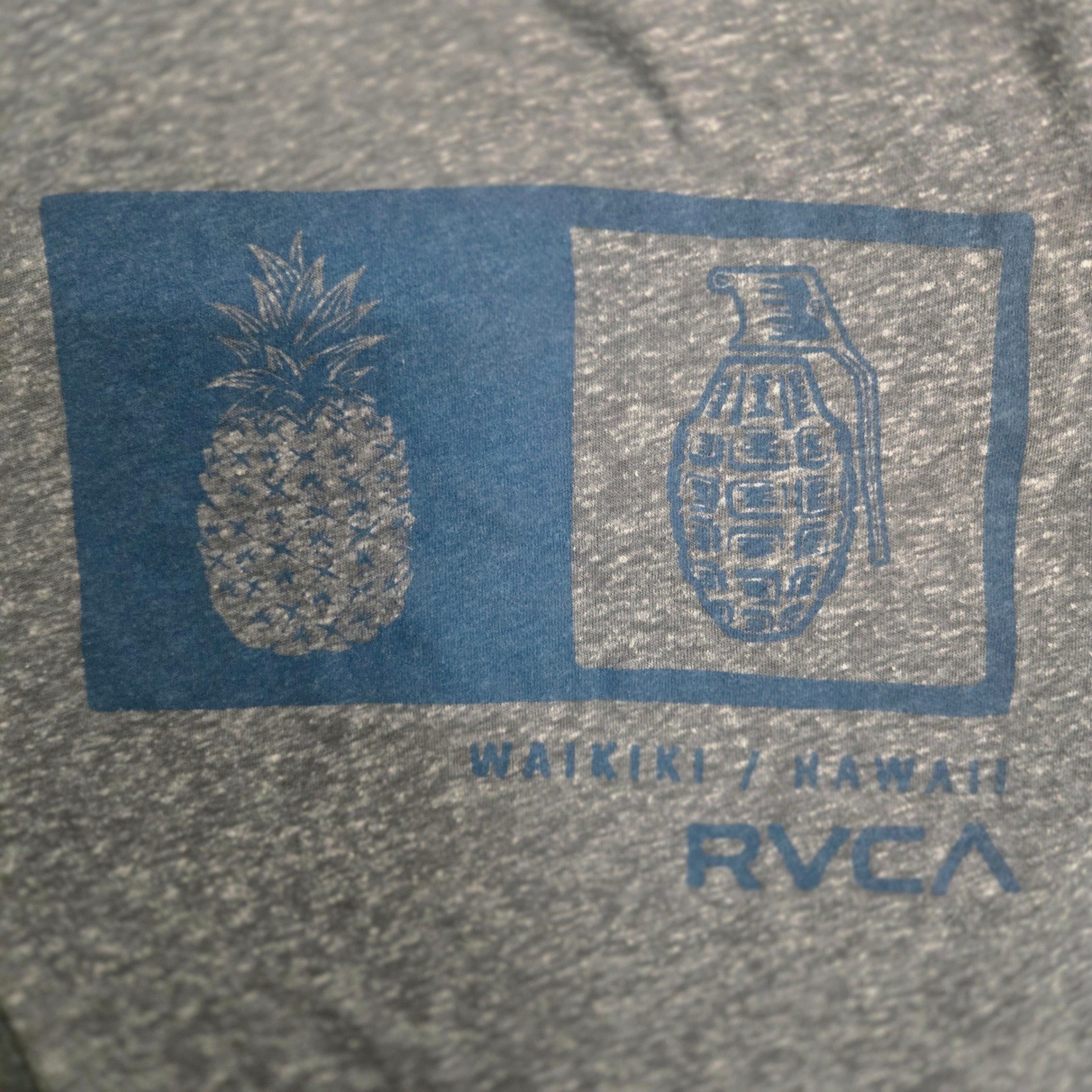 RVCA Waikiki Hawaii Ringer Tee Gray V-Neck Pineapple Grenade Graphic Shirt Men M
