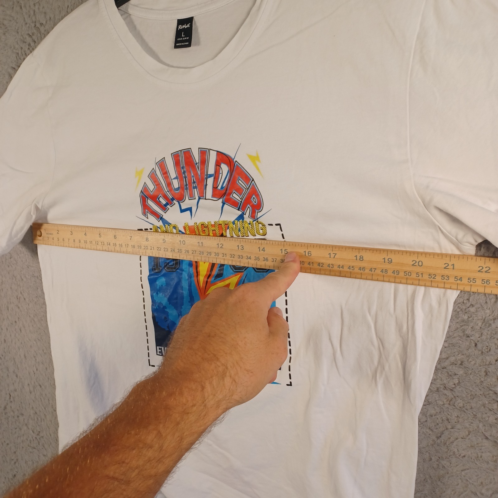ROMWE Thunder And Lightning Mens White T-Shirt Size Large 1989 Best Quality Soft