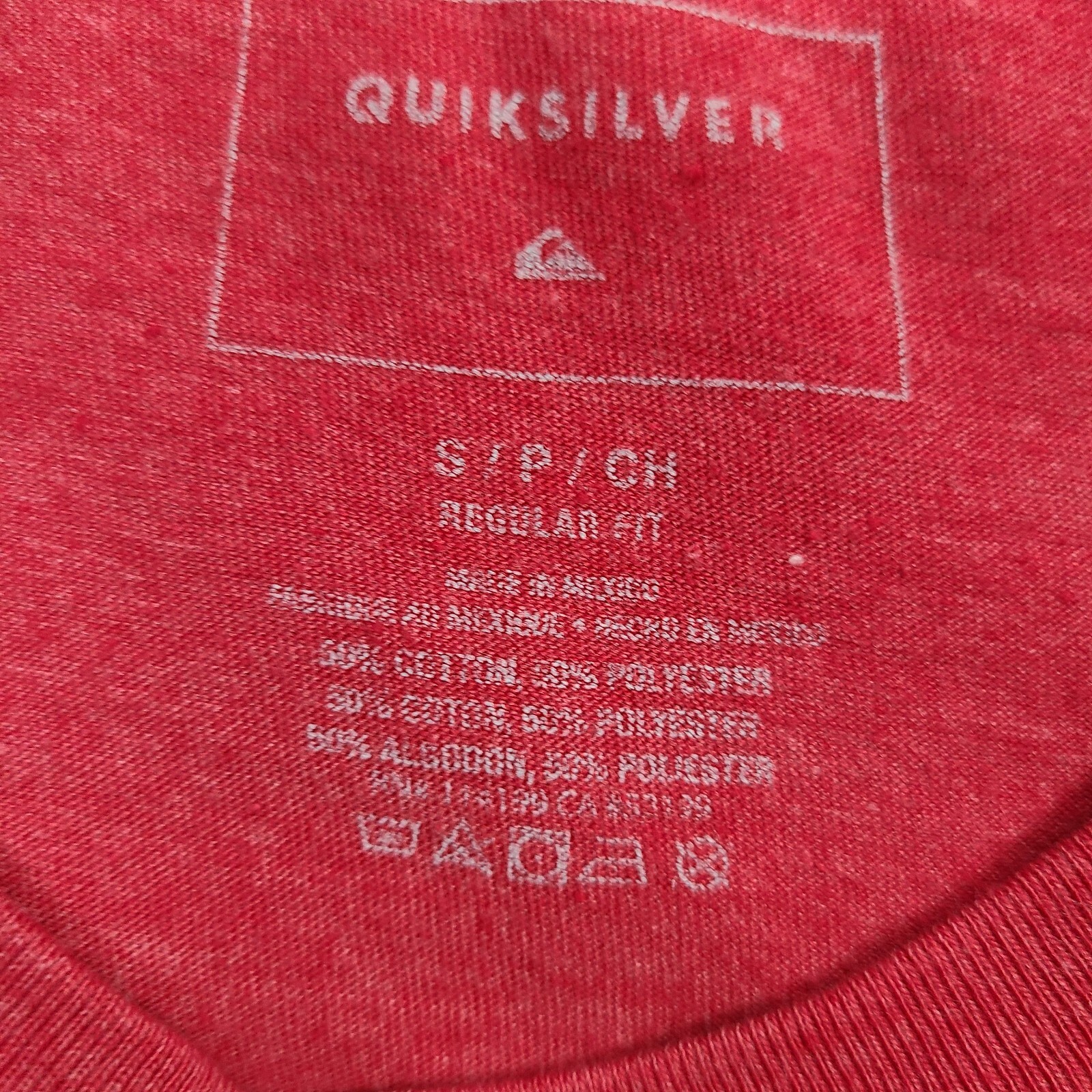 Quiksilver Shirt Mens Small Red Beach Casual Comfort Stylish Outdoor Regular Fit