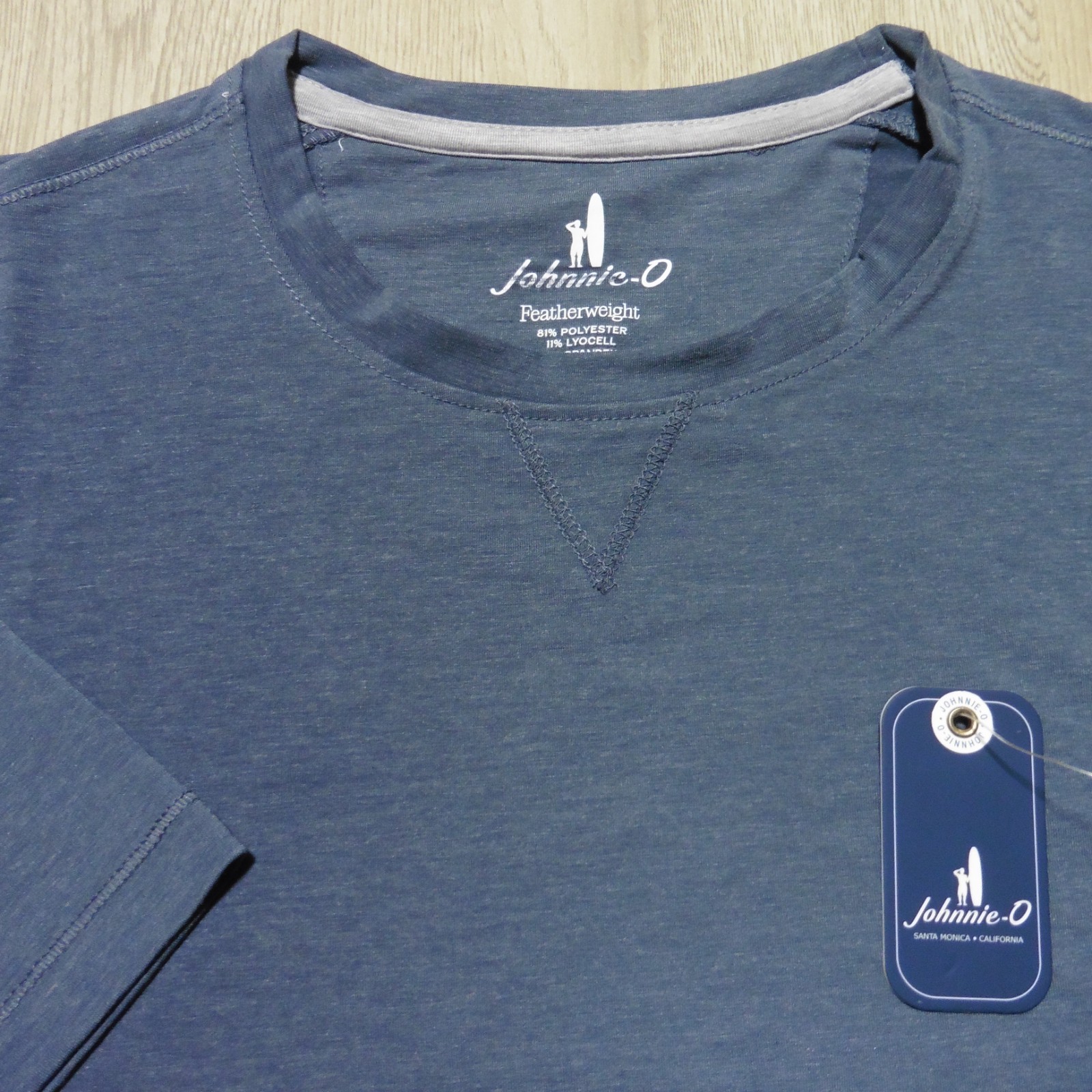 JOHNNIE O Mens L LARGE COURSE T SHIRT PERFORMANCE GOLF SHORT SLEEVE WAKE BLUE