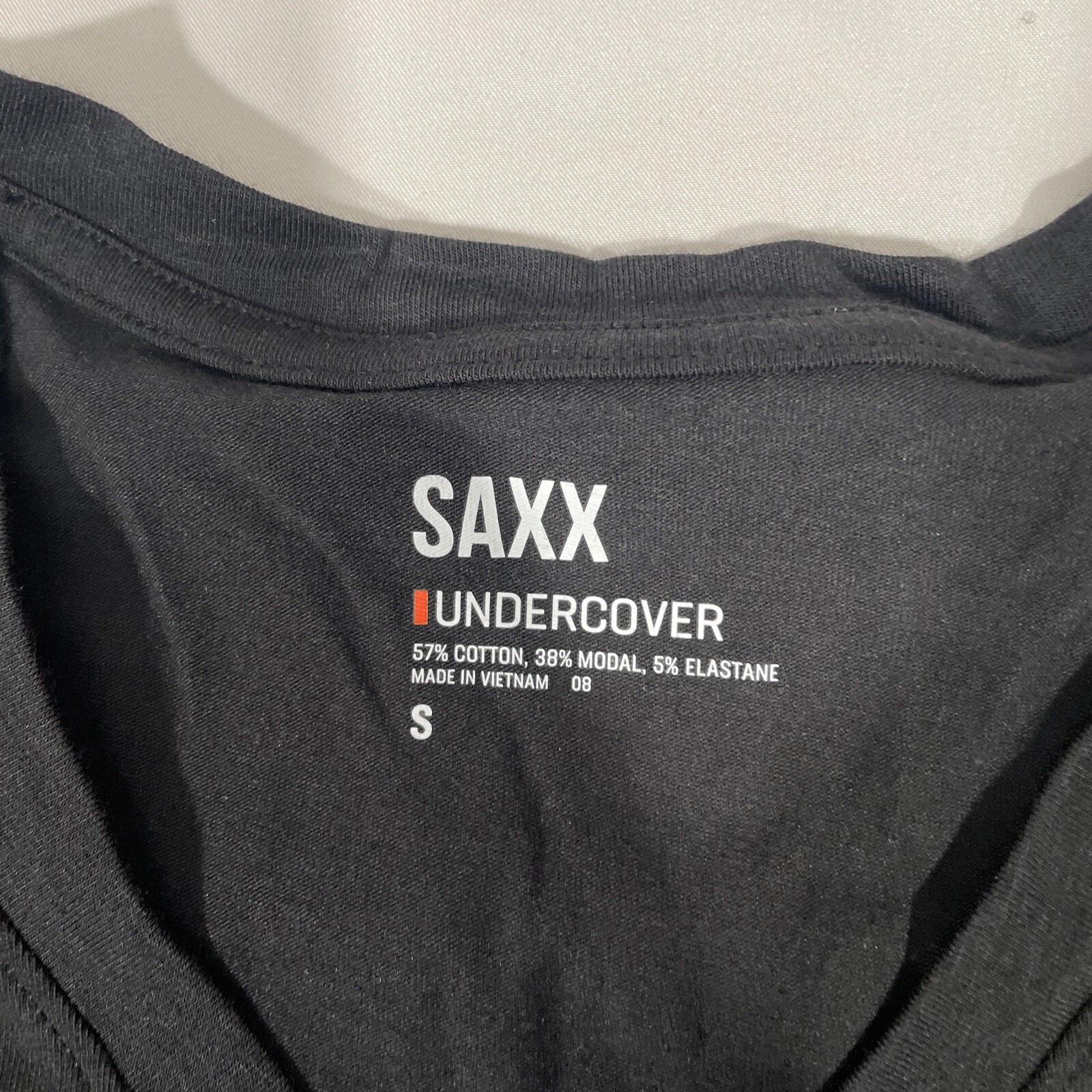NIB $35 SAXX [ Small ] Undercover V-neck Undershirt Top in Black