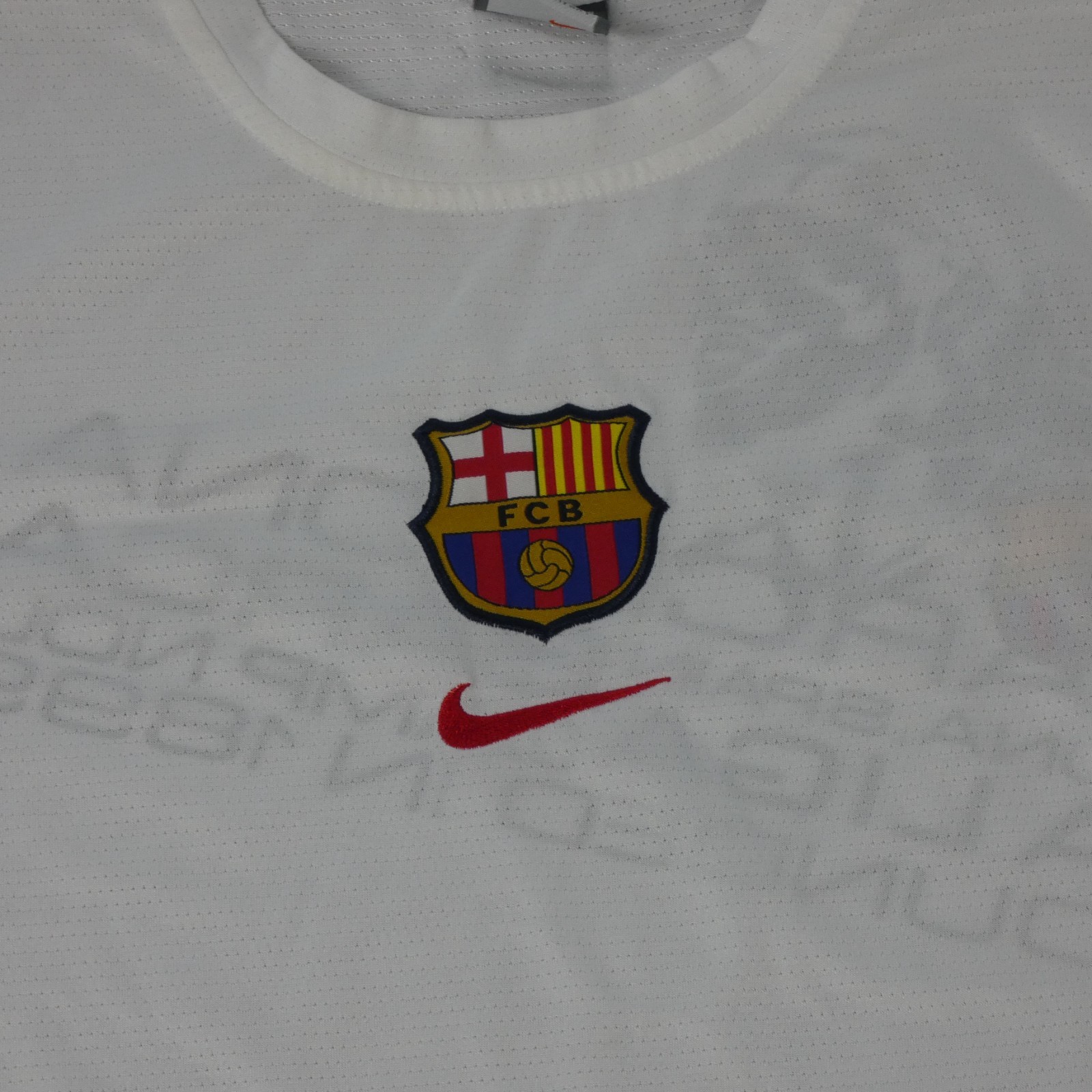 Nike T Shirt Mens L White Football FC Barcelona Soccer World Cup Stretch Jersey